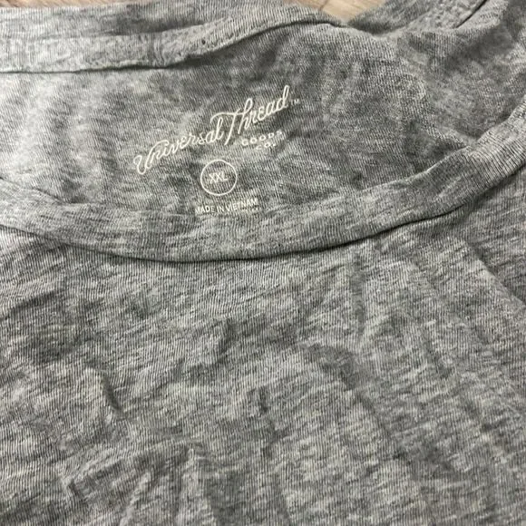 Universal Threads top - Picture 2 of 2